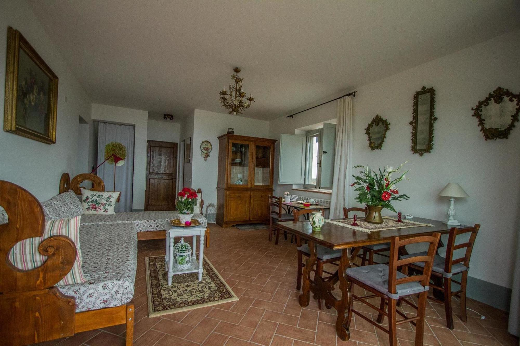 Agriturismo Specchio Del Lago Montefiascone Exterior foto